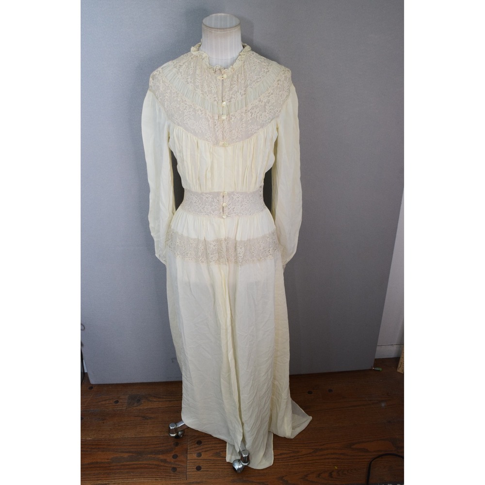 Daphne Nightgown 30 XS Cream Lace Victorian Maxi Edwardian Vintage Sleep